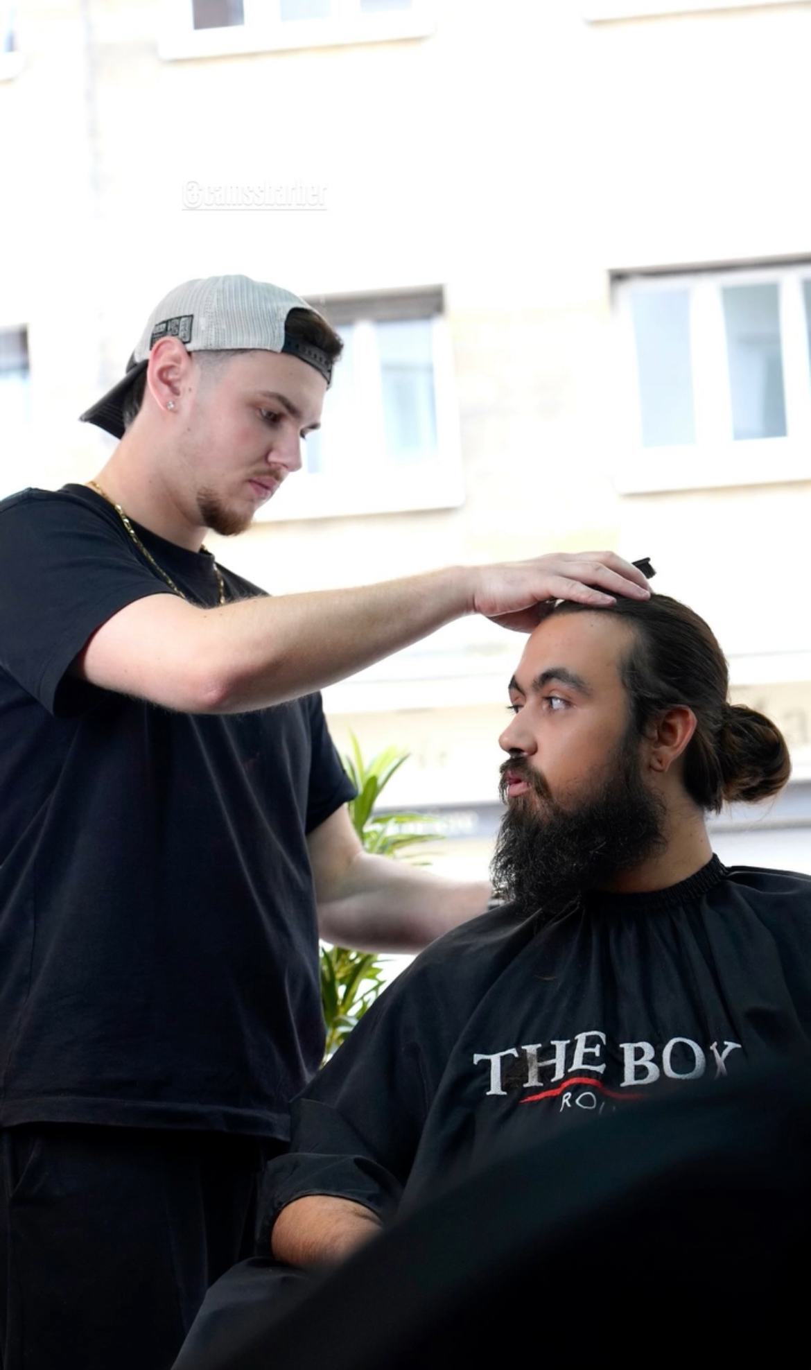 Cams, barbier chez THE BOX Rouen